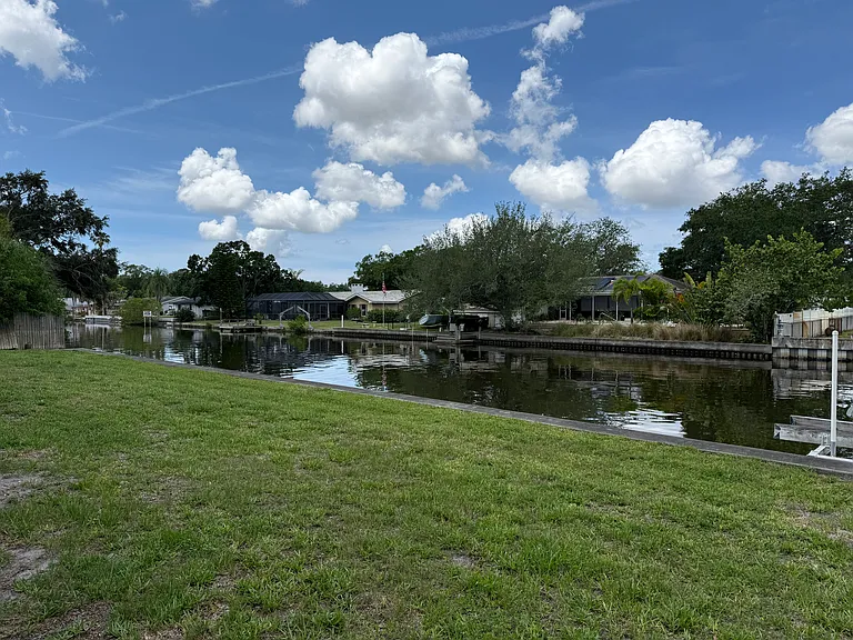 1634 Sheffield Dr — Photo 36