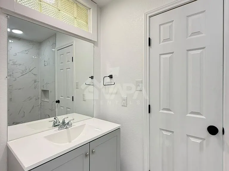 4558 Los Ranchitos St — Photo 10