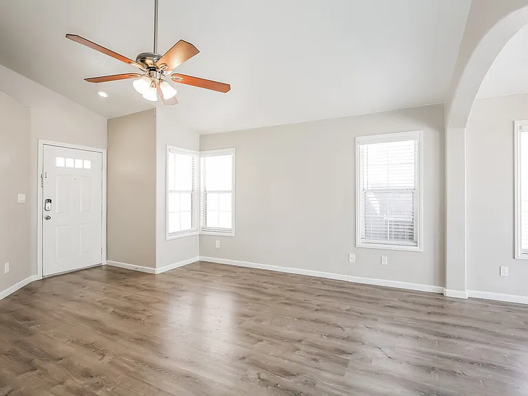6040 Hidden Rock Dr — Photo 6