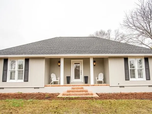 321 Wildwood Dr, Cordele, GA 31015