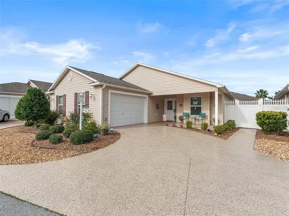 881 Sapphire Pl, The Villages, FL 32163