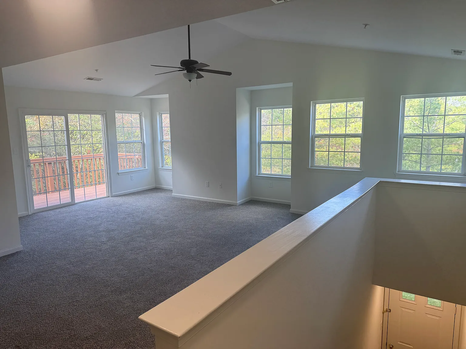 3 bed, 1326 sqft, $1,950 — Photo 2
