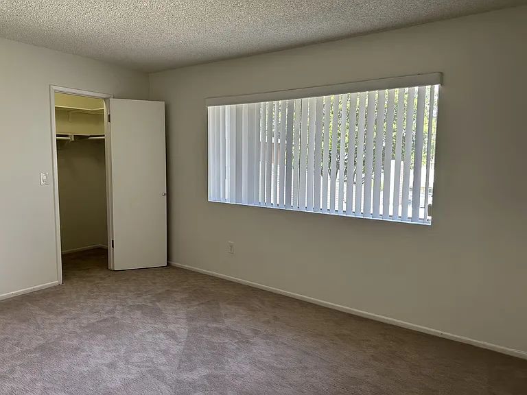 160 N Fonda St #2 — Photo 30