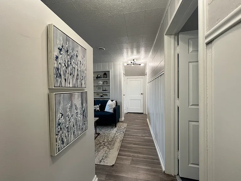 1084 Van Dyke St #301 — Photo 19