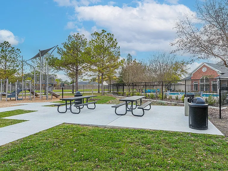 Knolls at West Oaks — Photo 15