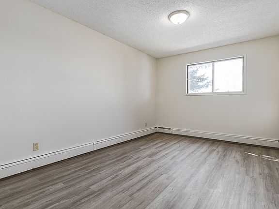 5th image of 5 Russell Dr #2B-1Ba