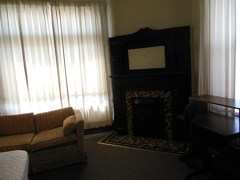 Second photo of medium size bedroom - full size bed, 2 chest