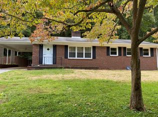 916 Hollow Rd, Marion, VA 24354