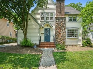 745 Stirling Dr W, Orange, NJ 07050