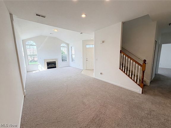 3rd image of 554 Crossings Cir