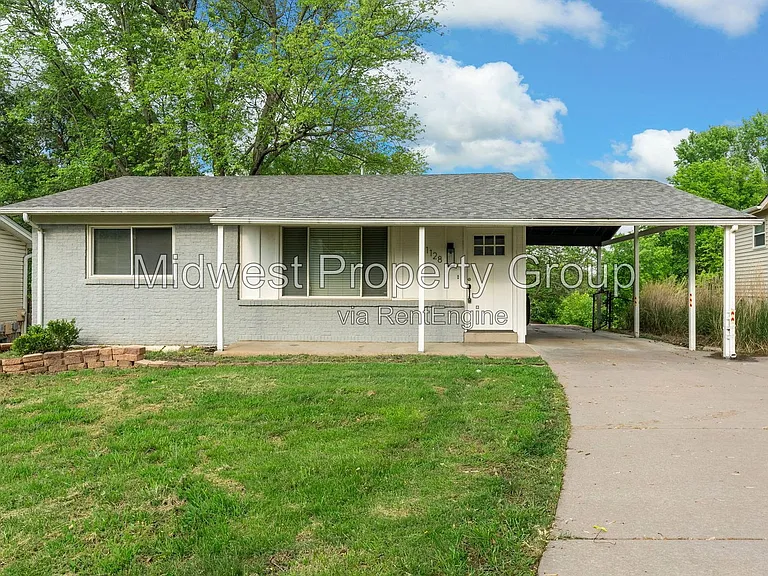 1128 Saratoga Dr — Photo 1