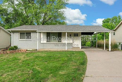 1128 Saratoga Dr Photo 1