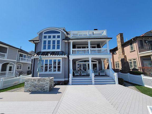 4th image of 1909 Ferndale Dr