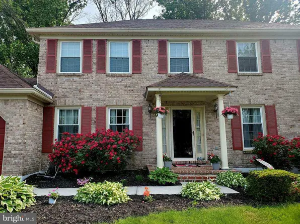 703 Sweetleaf Dr, Wilmington, DE 19808