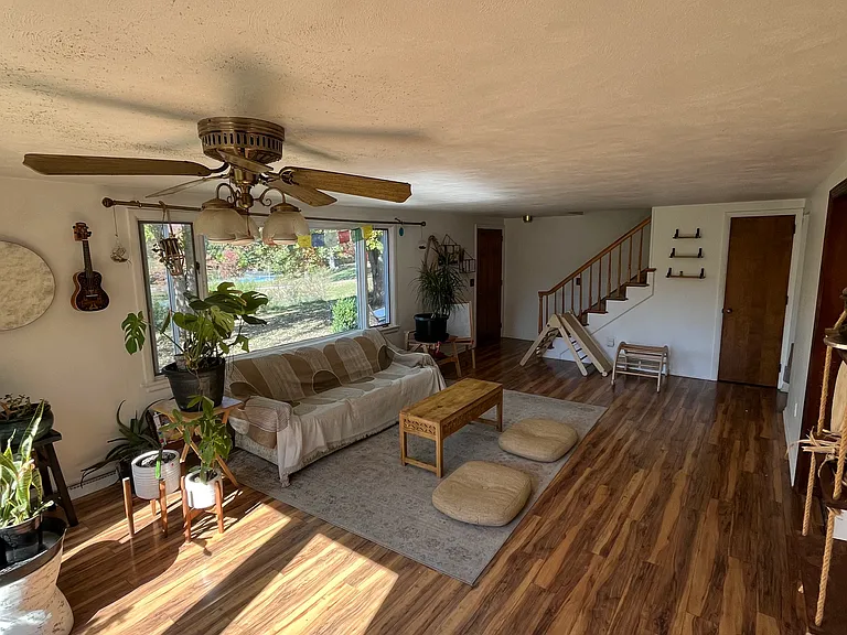 8561 Park St #B — Photo 8
