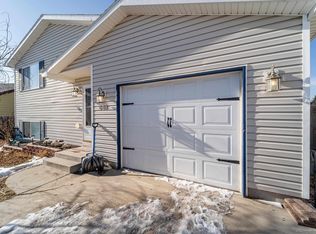 648 Snake River Ave, Cheyenne, WY 82007