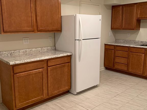 3rd image of 4937 Kelsch Ln #2