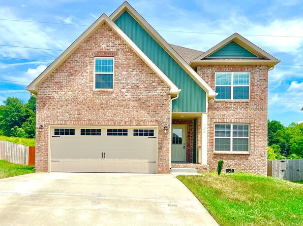 733 Banister Dr, Clarksville, TN 37042