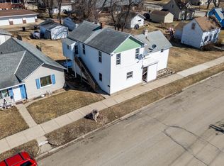 421 2nd St NE, Valley City, ND 58072