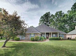 28 Estates Dr, Flowood, MS 39232