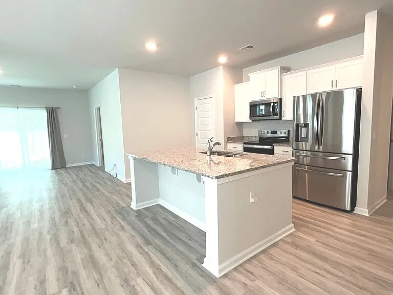 206 Holloway Hl — Photo 6
