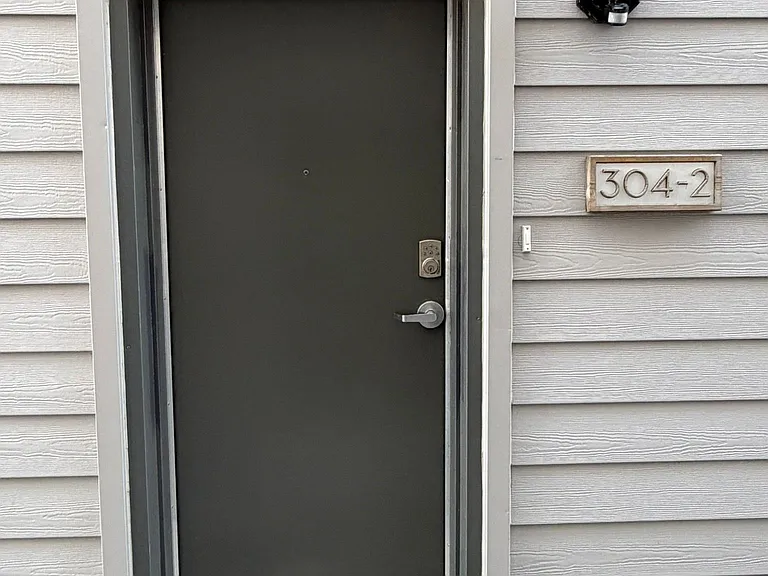304 Elmgrove Ave #2 — Photo 2