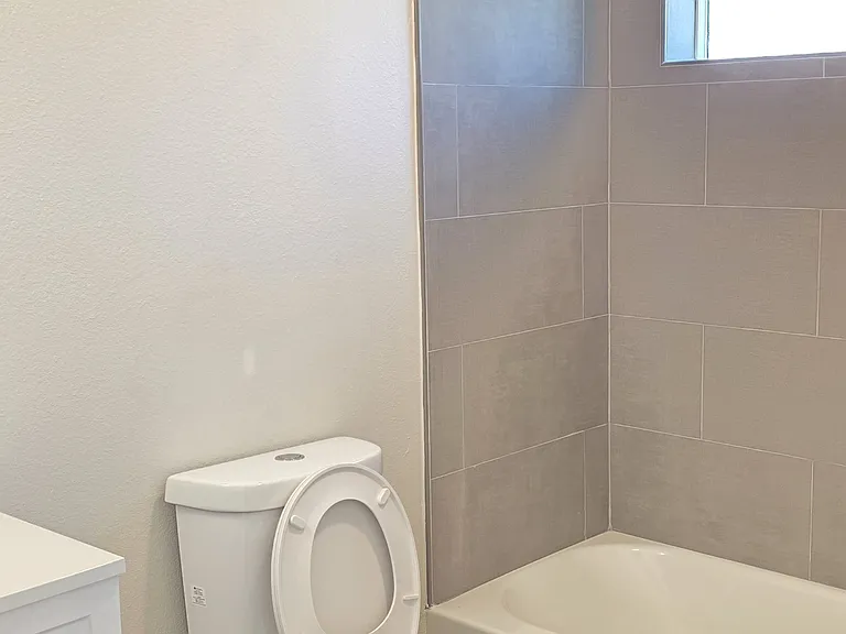 7425 Borrego Trl #B — Photo 12