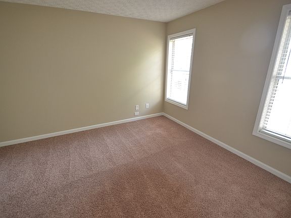 5th image of 5055 Remington Ct