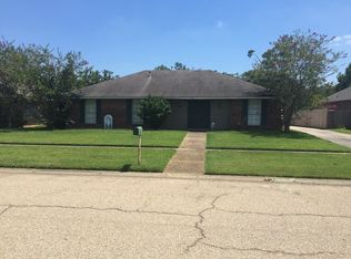 10534 N Ridge Dr, Baton Rouge, LA 70811