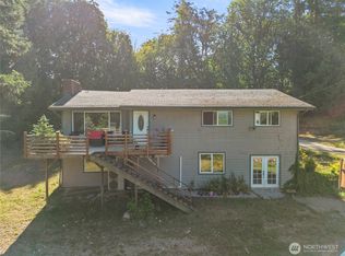 131 E Rasor Rd, Belfair, WA 98528
