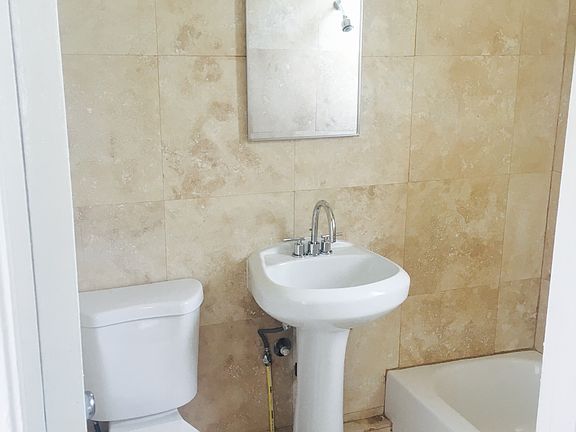 5th image of 1746 6th St S APT 1
