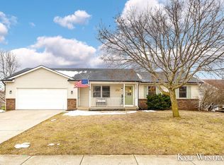 6527 Sunfield Dr SW, Byron Center, MI 49315