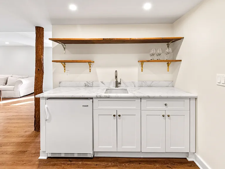 20 Robinson Rd — Photo 16
