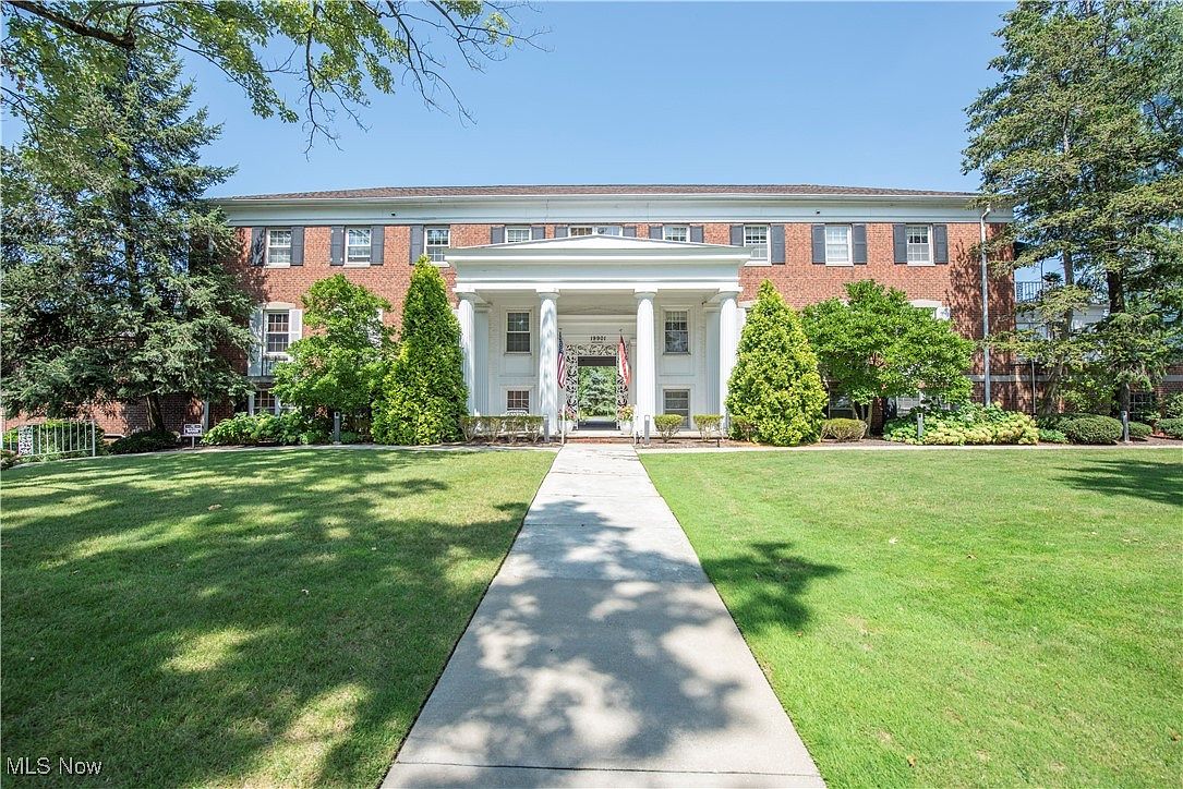 19901 Van Aken Blvd APT 205