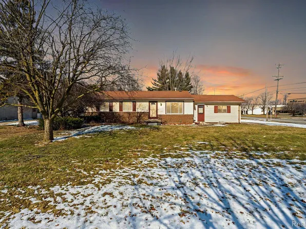 6183 Burroughs Ave, Sterling Heights, MI 48314