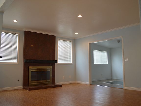2nd image of 4160 Grace Ave
