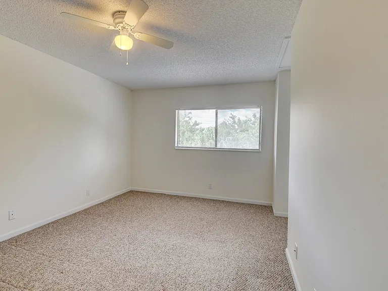 8644 Eagle Run Dr #18 — Photo 26