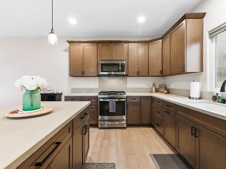 5051 Savannah St — Photo 13