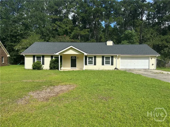 23 Douglas Court, Bloomingdale, GA 31302