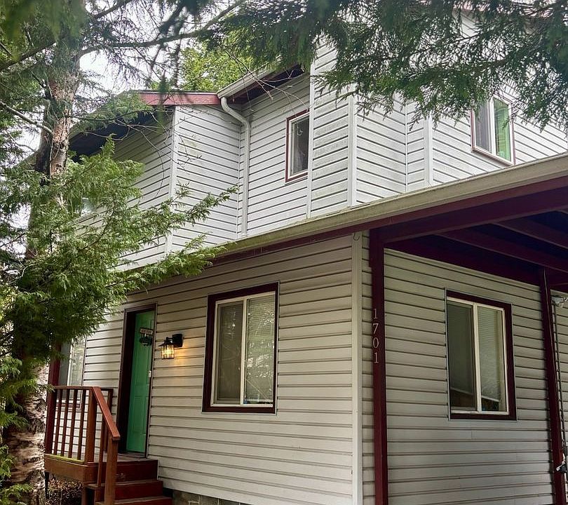1st image of 1701 30th St