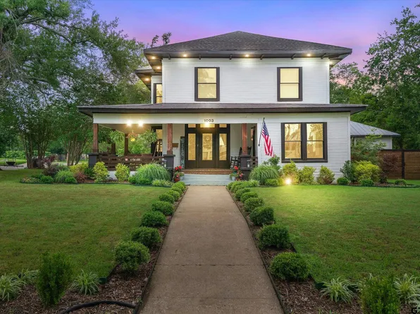 1003 Davis St N, Sulphur Springs, TX 75482