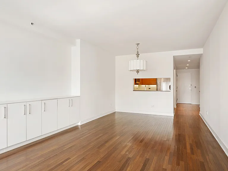 120 Riverside Blvd #Penthouse 1J — Photo 5