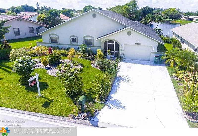 1st image of 10206 NW 71st Pl