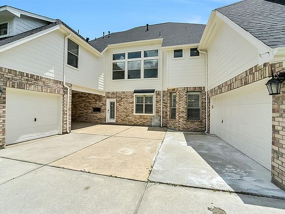 2nd image of 11802 Seagrove Dr