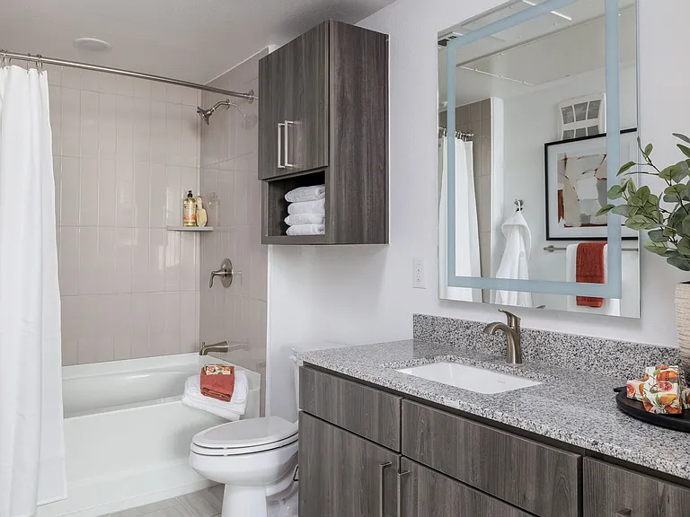 Avelyn San Marcos — Photo 15