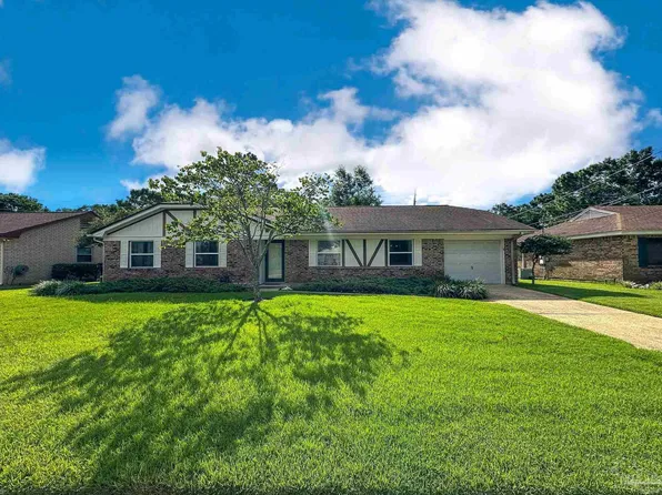 4284 Capri Dr, Pensacola, FL 32504