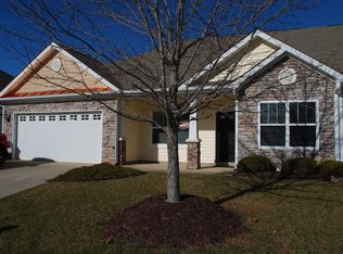 1102 Copper Cir, Mebane, NC 27302