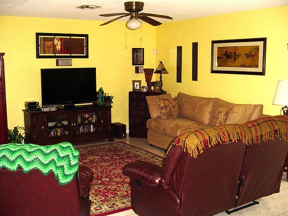 2nd image of 8055 NW 71st Ct