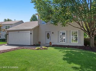 1697 Richfield Trl, Romeoville, IL 60446