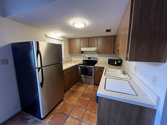 3rd image of 3104 Harrison Ave APT D25
